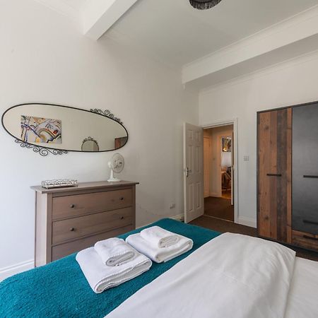 Spacious Comfy 2Br Flat London Luaran gambar
